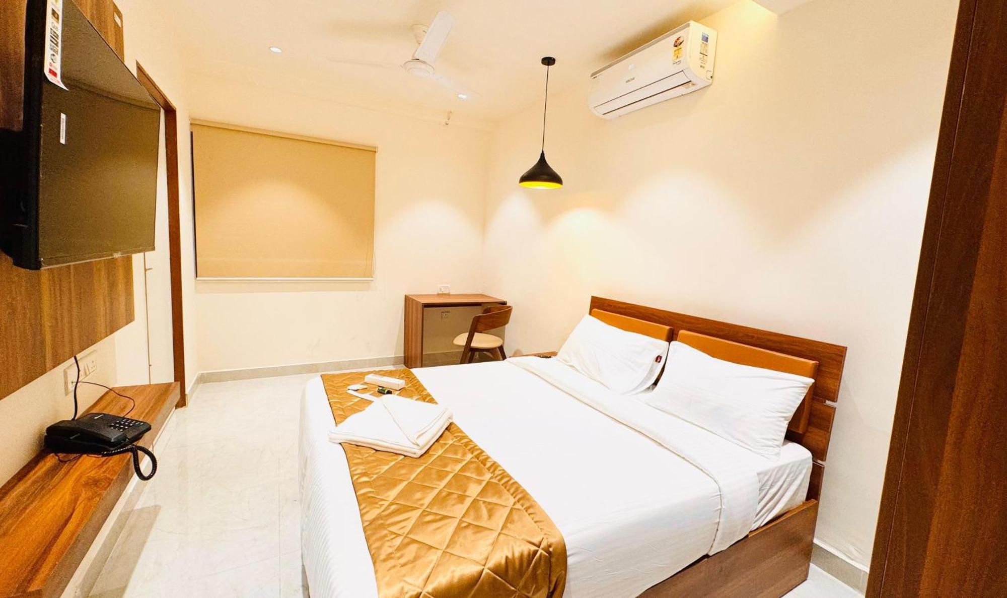 Hotel Star Avenue - Indiranagar 벵갈루루 외부 사진