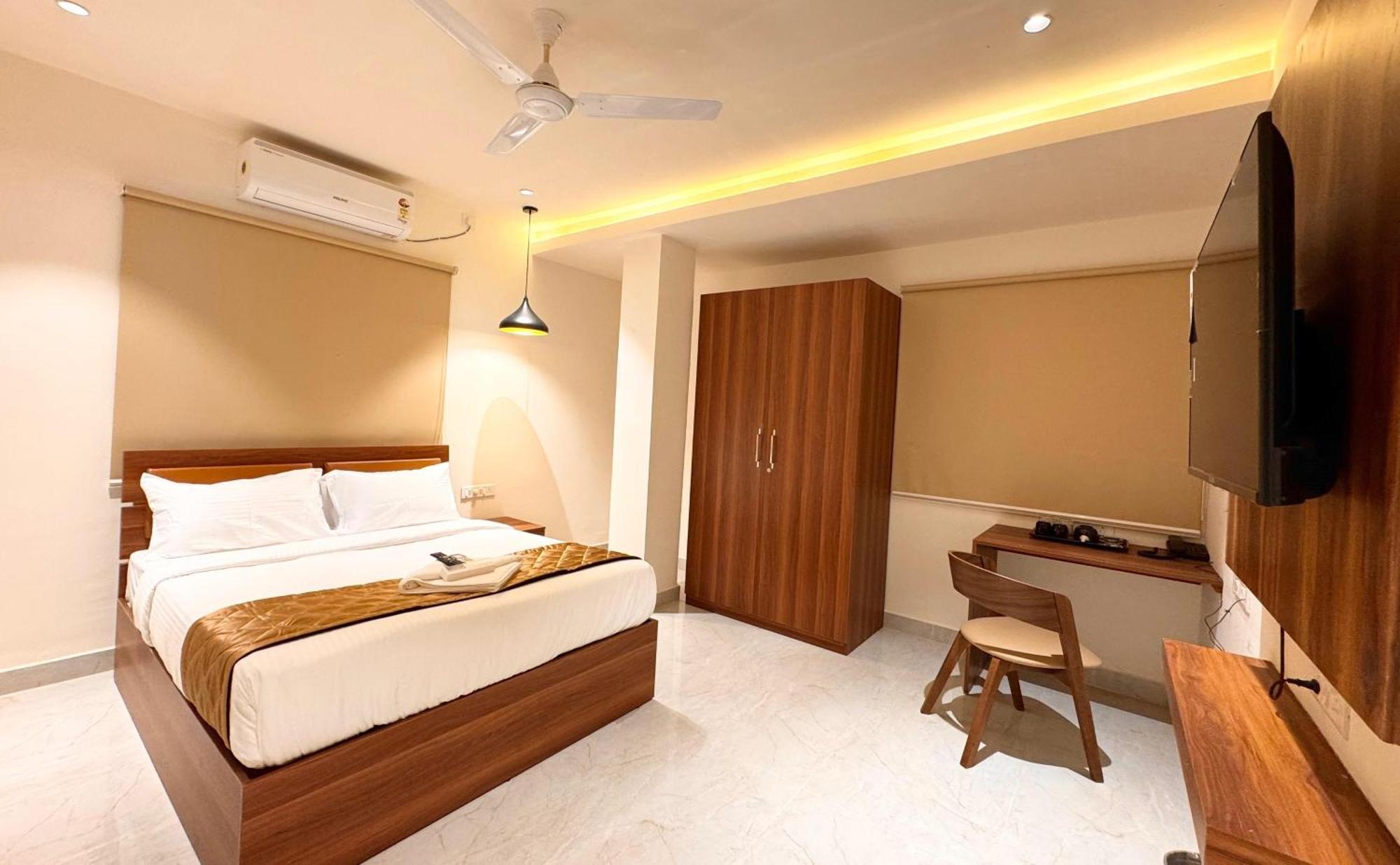 Hotel Star Avenue - Indiranagar 벵갈루루 외부 사진