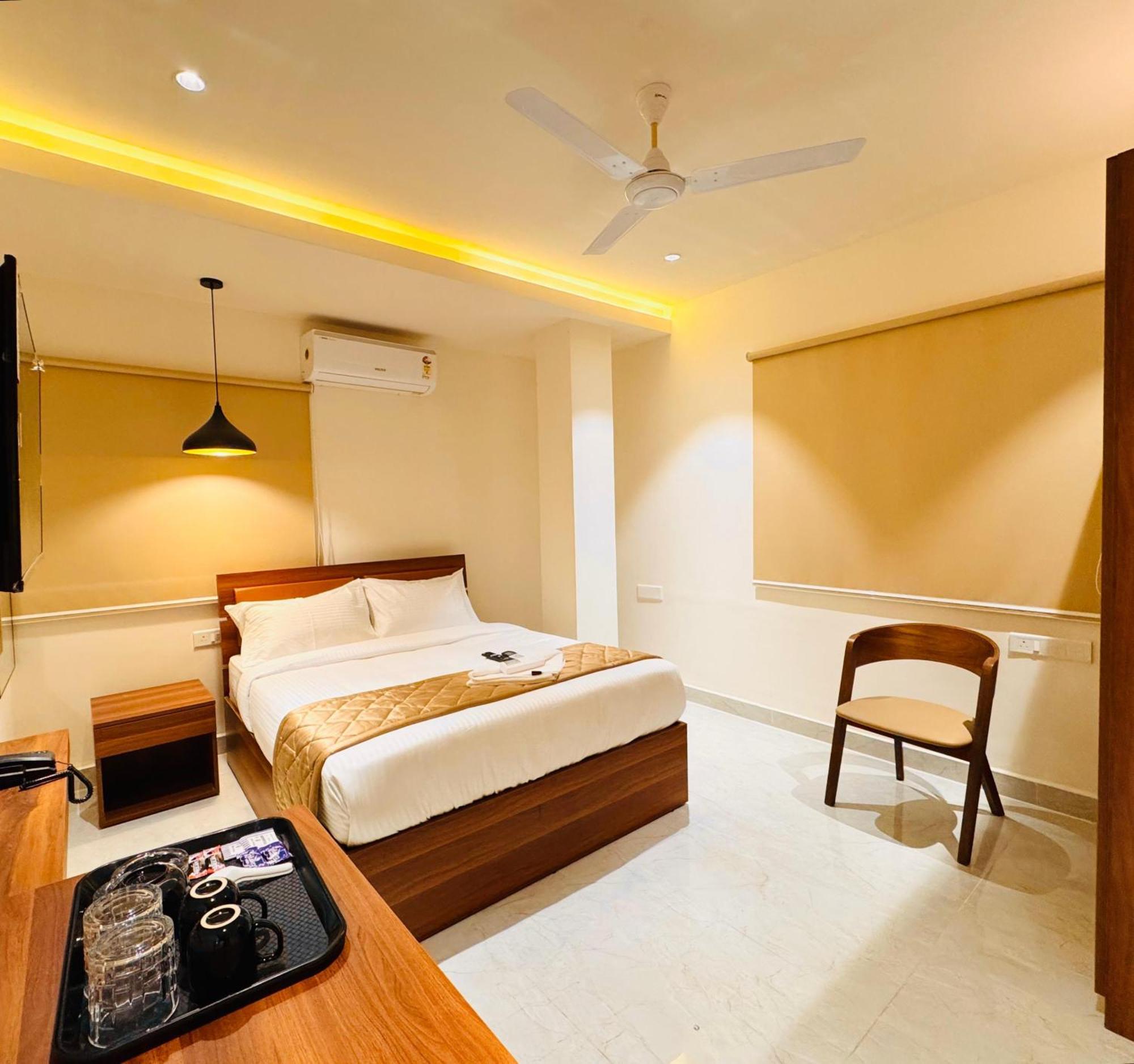Hotel Star Avenue - Indiranagar 벵갈루루 외부 사진